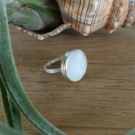 Round Mother of Pearl Ring