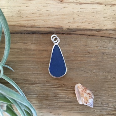 Blue teardrop seaglass necklace.