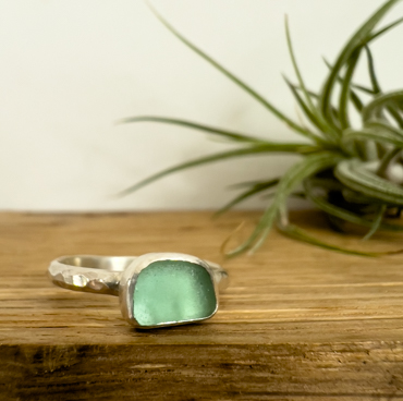 Seafoam Green Seaglass Ring – Porthcressa – size Q
